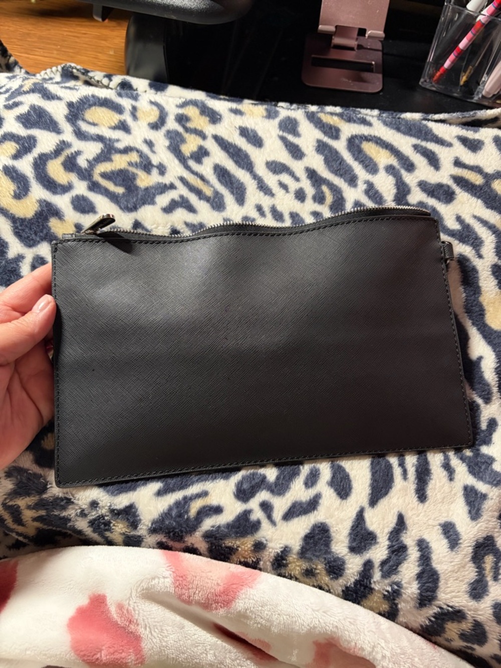 Michael Kors Black Saffiano Zip Pouch Clutch - Picture 2 of 4